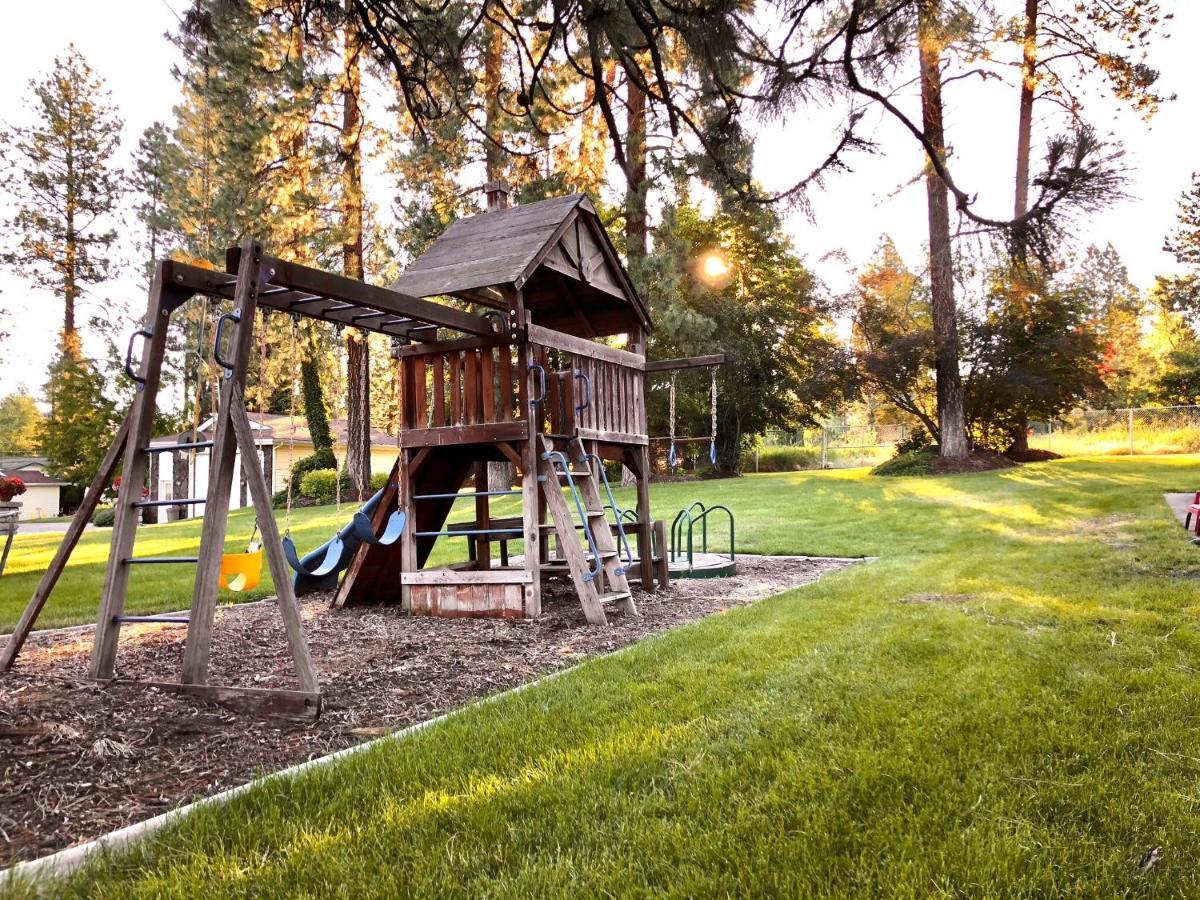 The Base Camp Villa Spokane Exterior photo