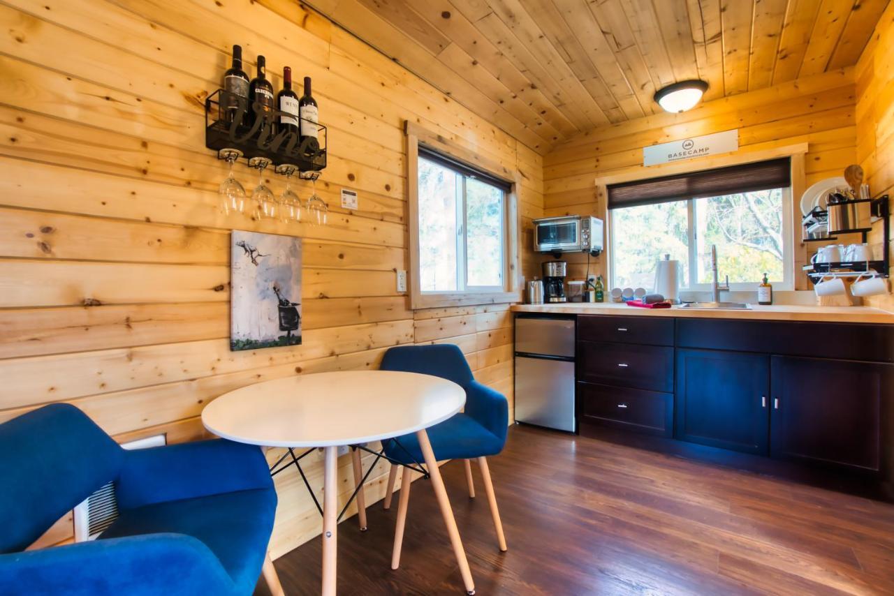 The Base Camp Villa Spokane Exterior photo